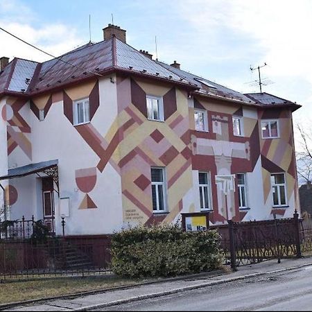 KEMP a stanování na faře Javorník Exterior foto